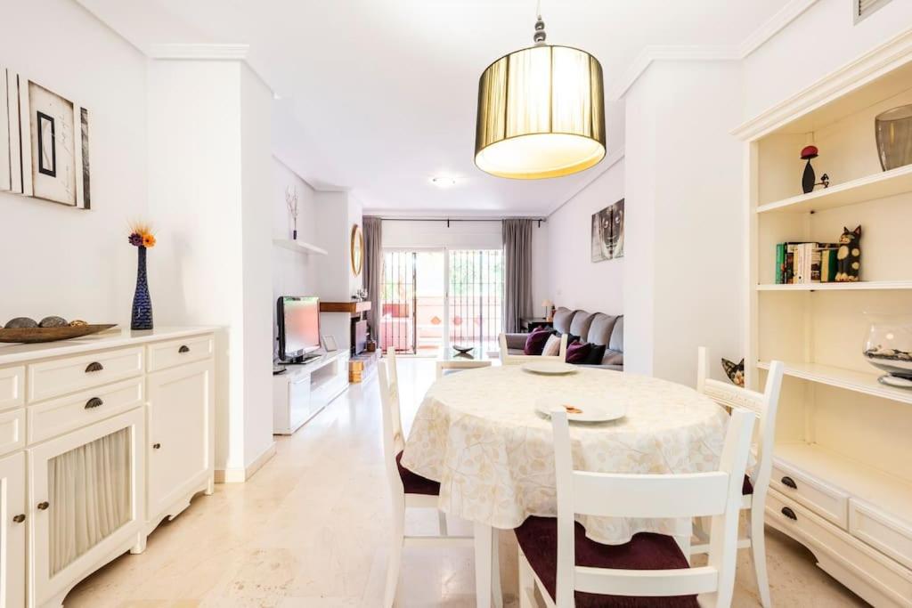 Apartamento En Marbella Guadalmina Primera Linea De Campo De Golf Los Cartujanos Exterior photo