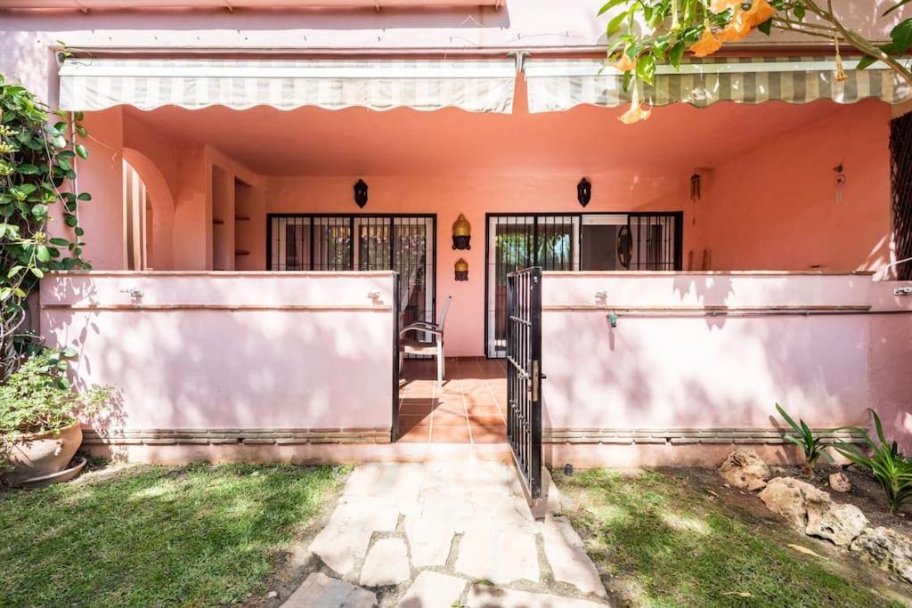 Apartamento En Marbella Guadalmina Primera Linea De Campo De Golf Los Cartujanos Exterior photo